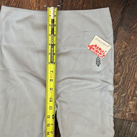 47. Free People Movement Rich Soul Ribbed Leggings in Arctic Mist M/L - Picture 6 of 7